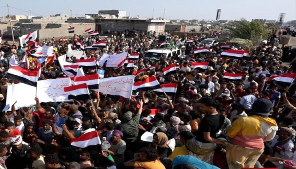 اسرار | بالتفاصيل.. انتفاضة شعبية تهز المخا لمباركة توقع اتفاقية مشروع اقتصادي هام