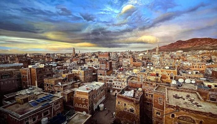 اسرار | بالاسماء والتفاصيل.. ثراء فاحش لقيادي حوثي من مشاريع المنظمات في صنعاء