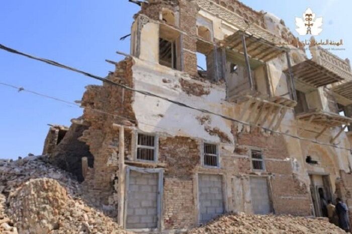 اسرار | انهيار (دار الضيافة ) .. الحديدة تفقد أحد أقدم مبانيها التاريخية في ظل اهمال حوثي متعمد