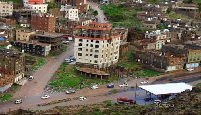 اسرار | حصار مسلح يقطع المياه عن حارة الغراغر في تعز ويضع السكان تحت التهديد