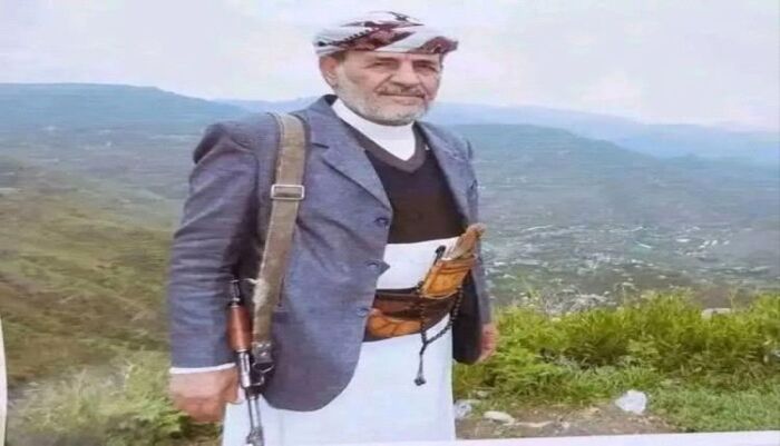 اسرار | بالاسماء والتفاصيل- عملية تصفية وحشية.. مسلح حوثي يغتال شيخ قبلي بارز داخل مسجد في البيضاء