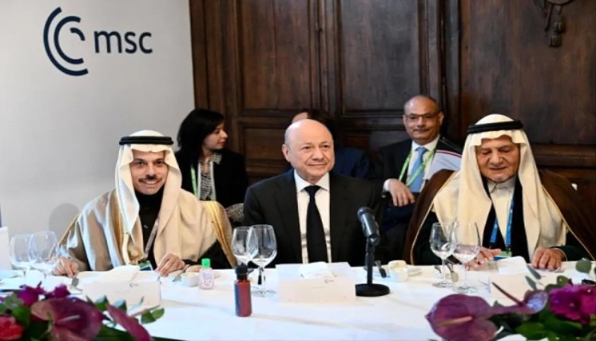 اسرار | بالتفاصيل- العليمي يدعو لاندماج اليمن في مجلس التعاون الخليجي ويقترح "خطة مارشال"