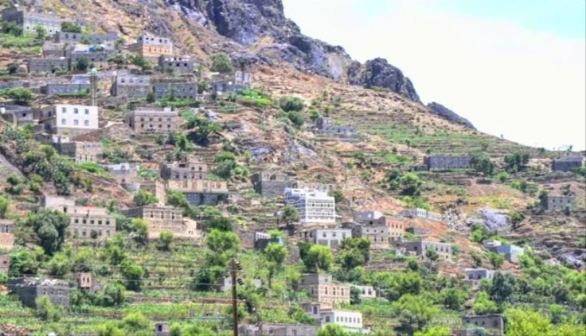 اسرار | المليشيات: قصف جوي وتهديد بالاستهداف.. استنفار حوثي ضد مشروع تنموي في تعز