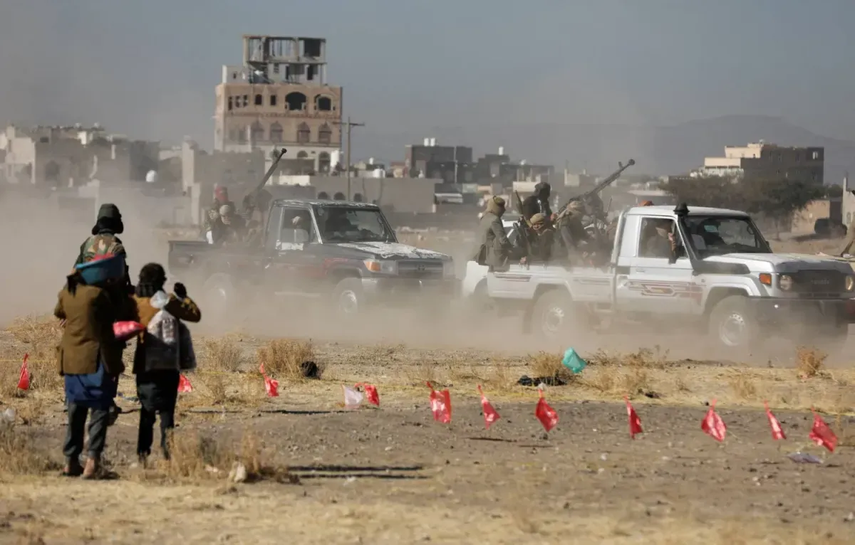 اسرار | انتقال الطواريء من الخدمة الى التعبئة وعسكرة الفضاء المدني - اليمن في خضم التصعيد الإقليمي.. والحوثيون يعلنون الاستنفار والطوارئ