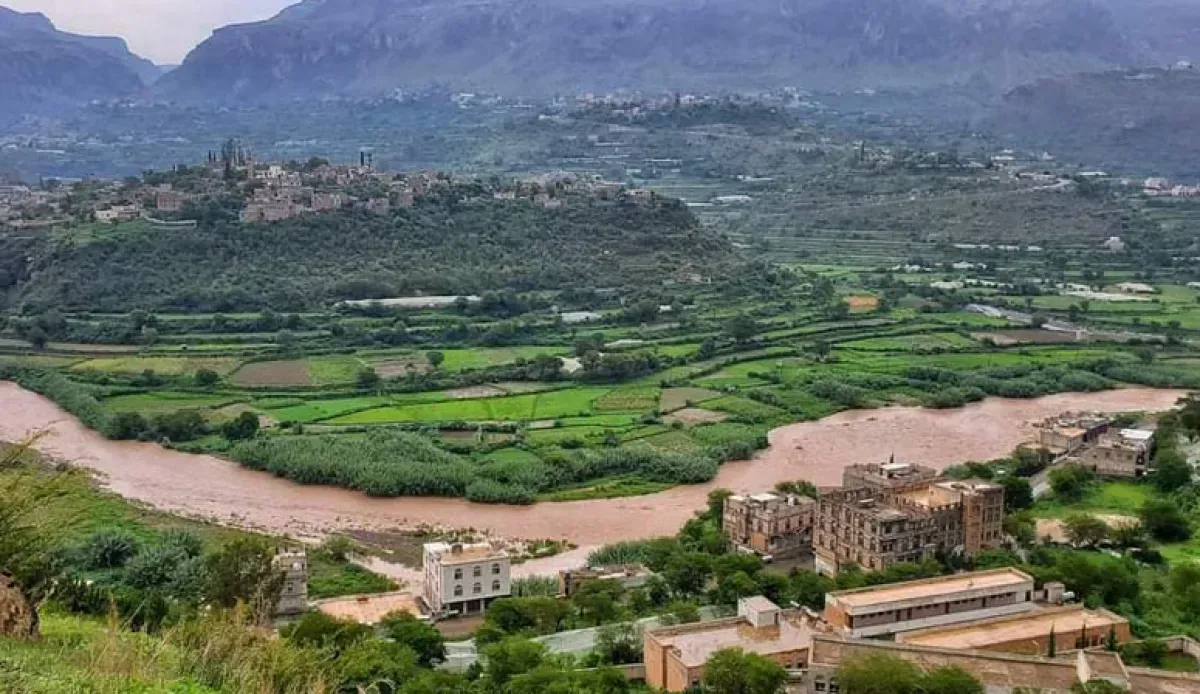 اسرار | بالاسماء والتفاصيل- حجم الفساد المنظم في مناطق سيطرة المليشيات وصراع النفوذ في إب: اغتيال مسؤول أمني وتفاصيل نزاع عقاري بمليارات الريالات