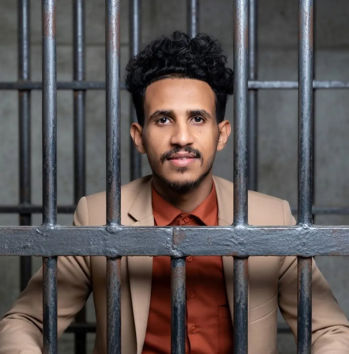 اسرار | بالاسماء والتفاصيل.. مليشيا الحوثي تعتقل مصوراً في إب