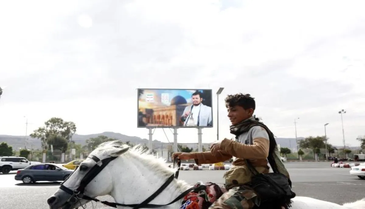 اسرار | بالاسماء والتفاصيل- ناشط حوثي ينتقد حكومته: منشغلون بالمنشورات والإعجابات على حساب خدمة الشعب