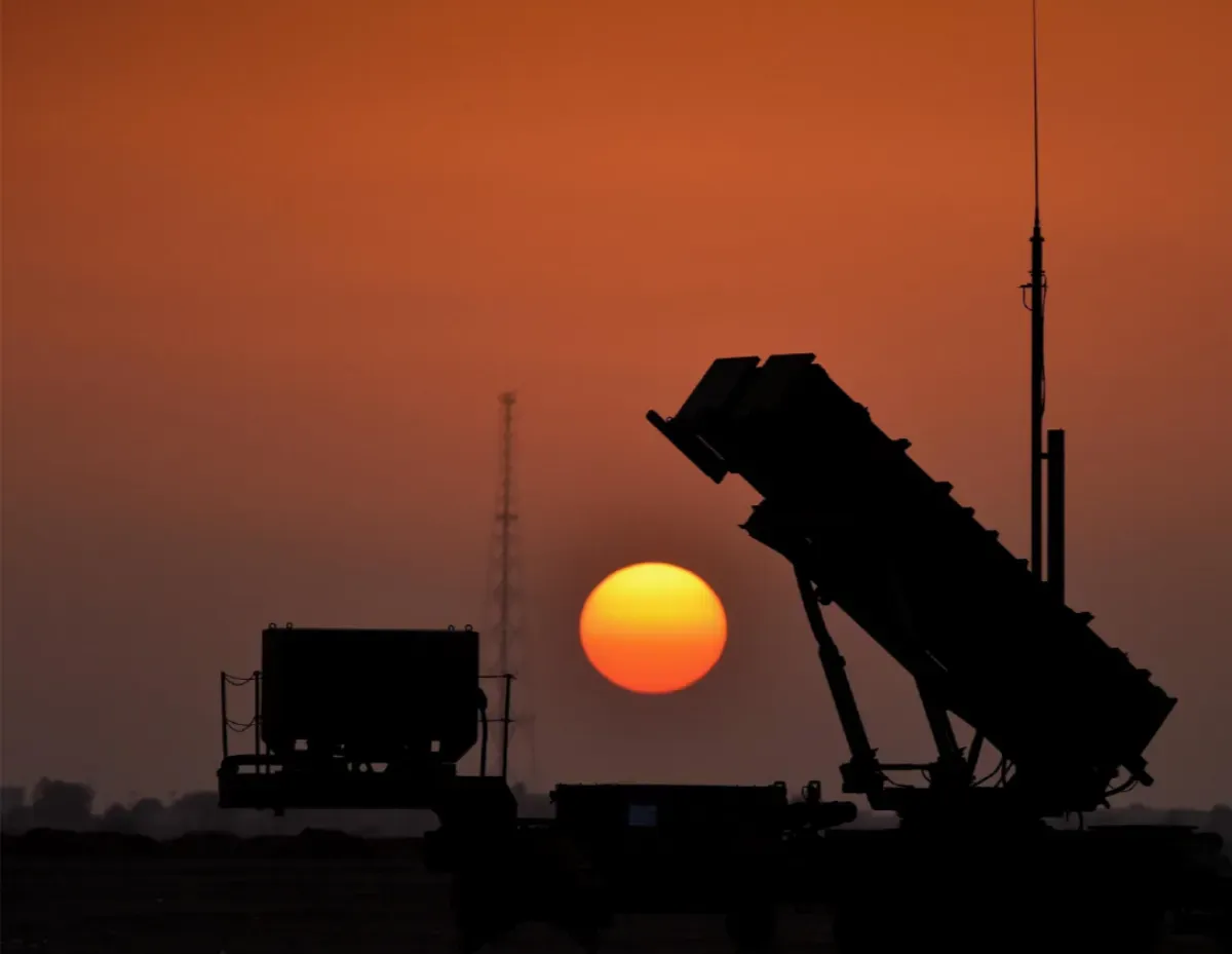 اسرار | بالارقام والتفاصيل- في اليوم الـ17 للحرب.. الدفاعات الخليجية تتصدى لأكبر موجة صواريخ ومسيرات إيرانية