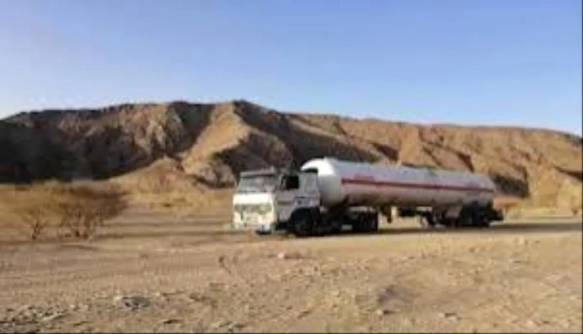 اسرار | بالارقام والتفاصيل.. الإخوان يحولون غاز المحافظات المحررة إلى سوق سوداء لصالح الحوثي بأرباح خيالية