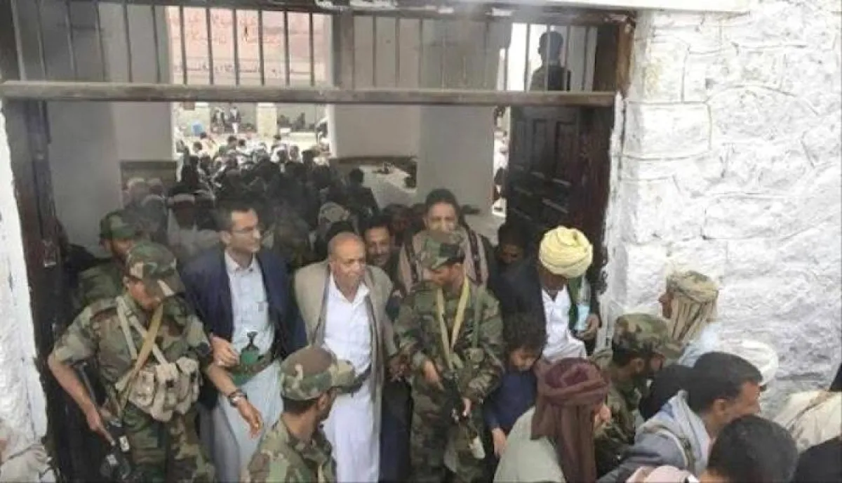 اسرار | بالتفاصيل- إقامة جبرية على 400 سلفي في ذمار وإب.. ونقاط حوثية تحاصرهم بمداخل المحافظات