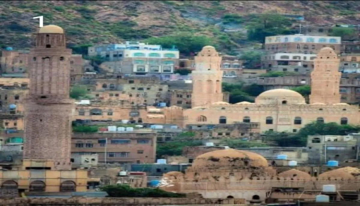 اسرار | بالتفاصيل- تطفيش المستثمرين وابتزاز المواطنين.. فساد سلطة مظفر تعز يثير الغضب والصمت الرسمي يغيّب الرقابة