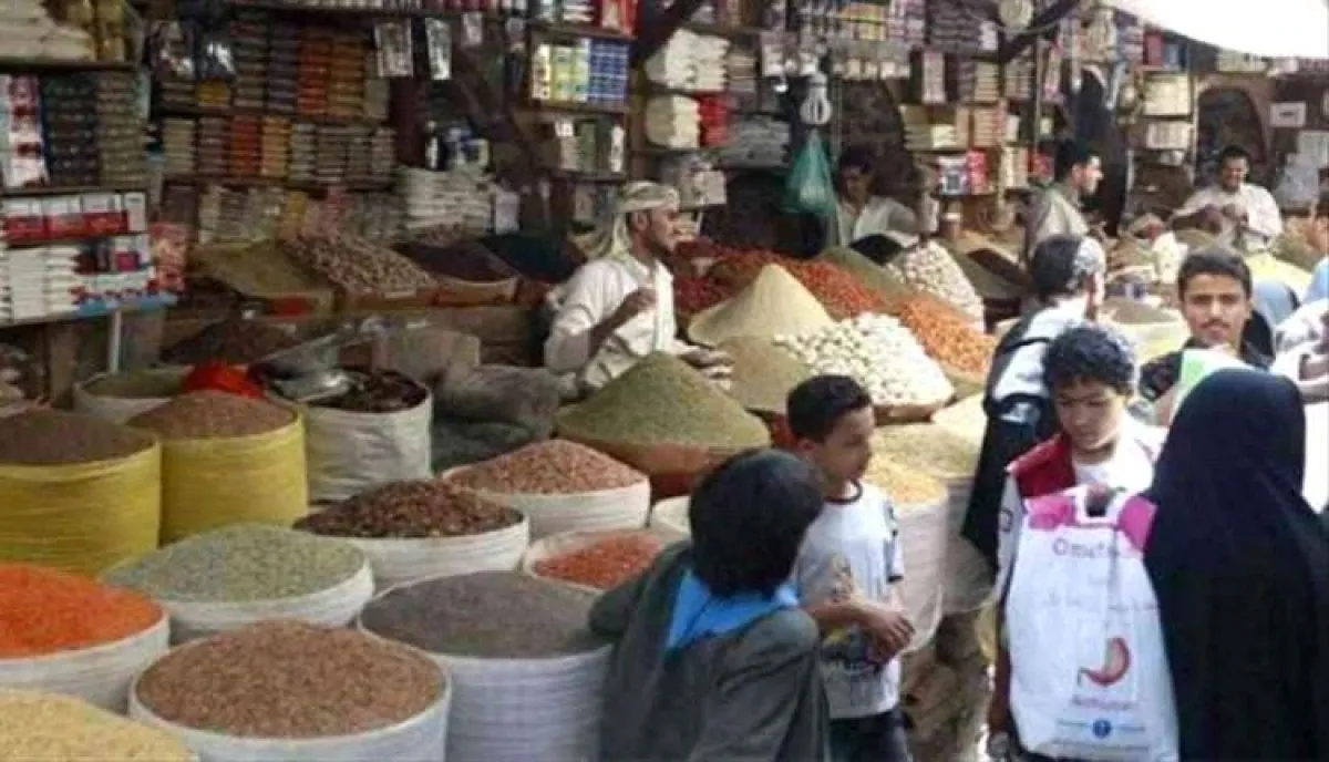 اسرار | بالتفاصيل- موجة غلاء فاحشة تضرب صنعاء والمناطق الخاضعة لسيطرة المليشيات  والتجار يستغلون البضائع القديمة بأسعار جديدة