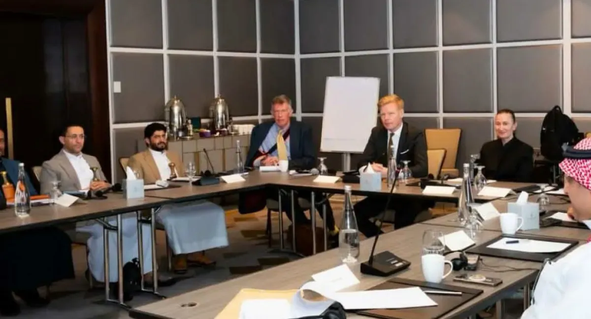 اسرار | بالتفاصيل- اختراق سياسي ..  الحوثي يبيع “وهم التفاهم” بانتظار حرب إيران