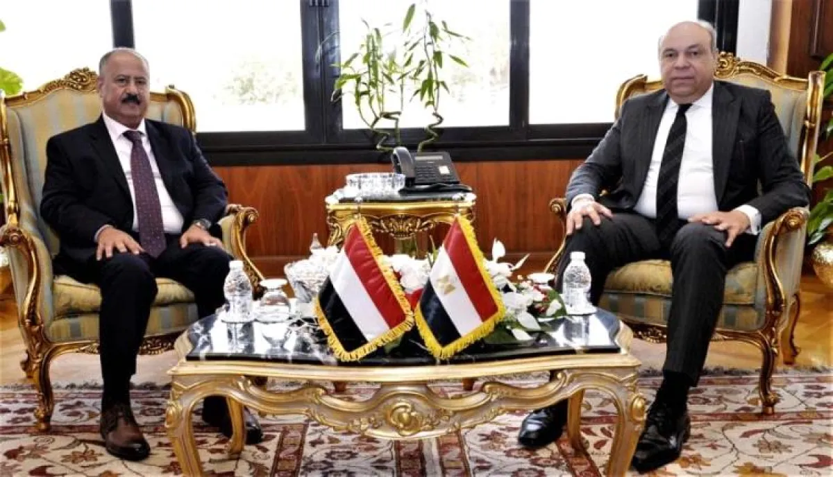 اسرار | بالاسماء والتفاصيل- لقاء يمني - مصري لتعزيز التعاون في قطاع الطيران والملاحة الجوية