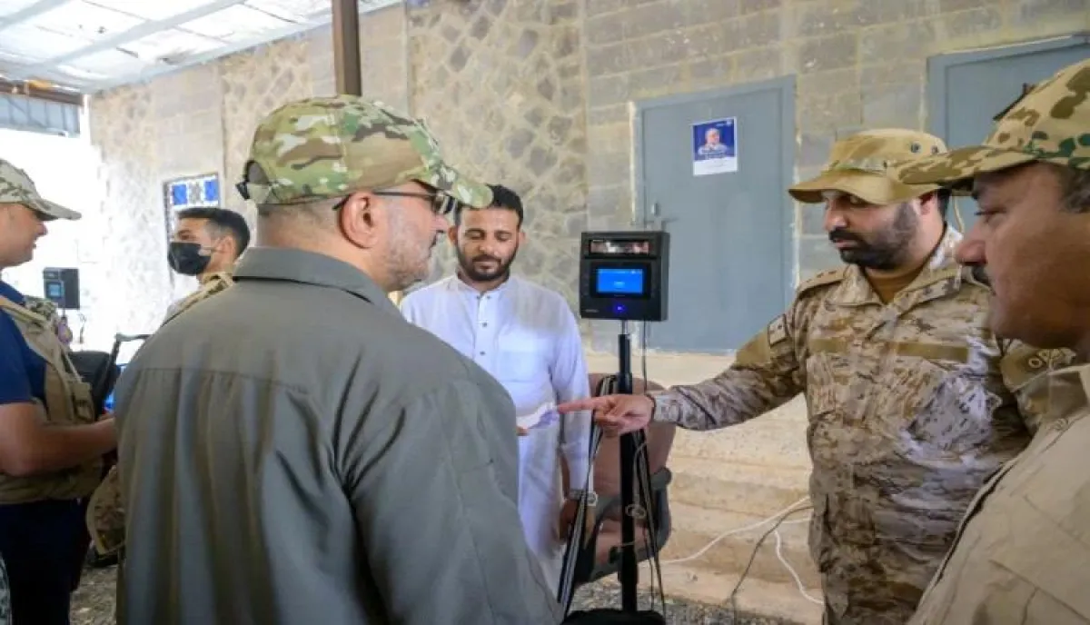 اسرار | بالتفاصيل- مجلس القيادة الرئاسي يدفع بإصلاحات عسكرية.. والبصمة الحيوية في صدارة الأولويات