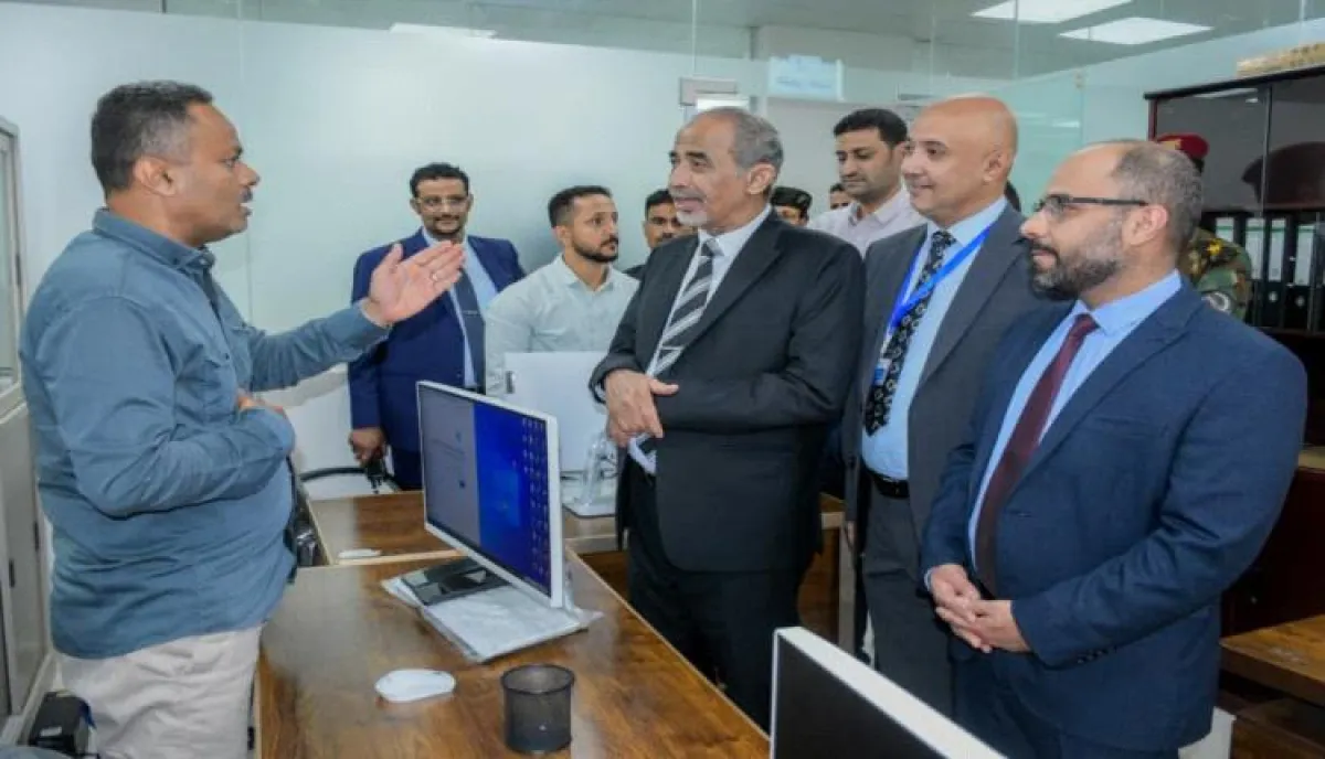 اسرار | بالتفاصيل- الصبيحي يتفقد مشاريع تطوير البنية التحتية لقطاع الاتصالات في زيارته إلى الوزارة بعدن