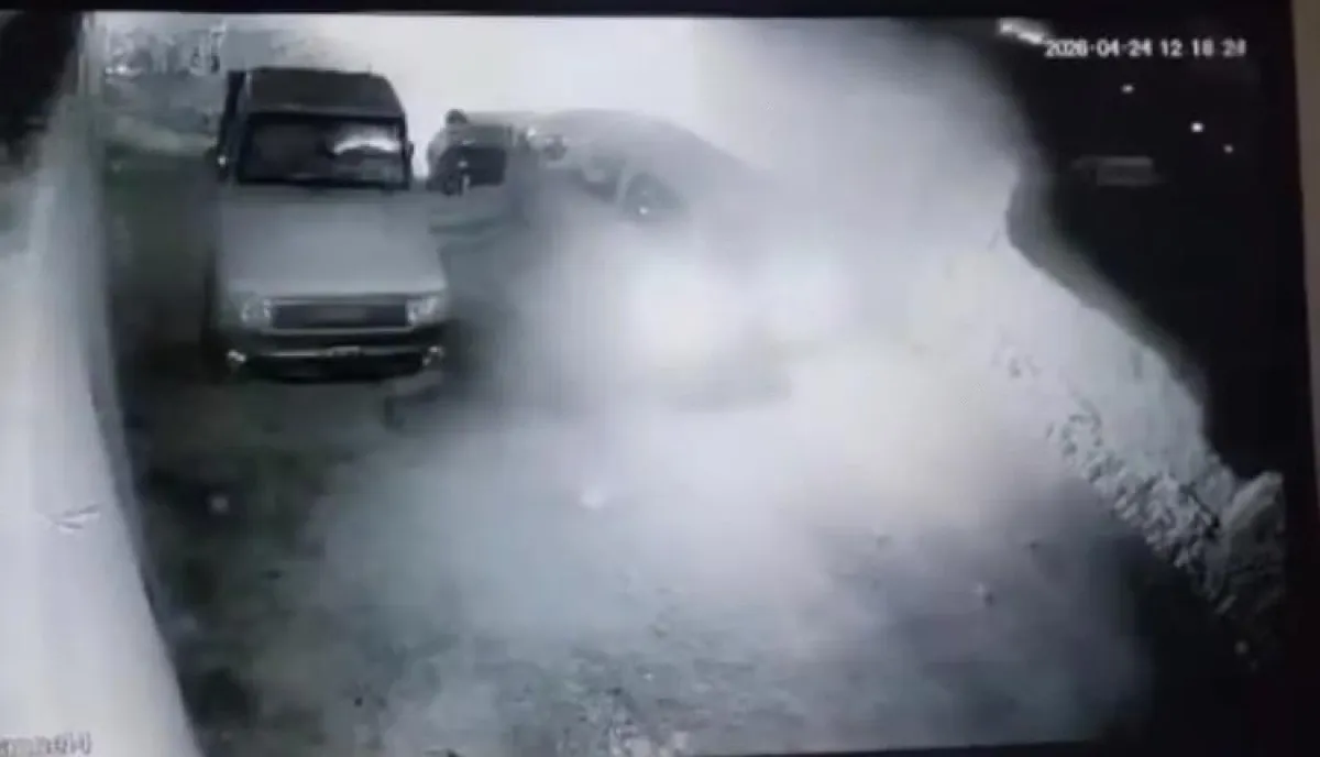 اسرار | بالاسماء والتفاصيل- جريمة صادمة : قيادي حوثي يغتال مواطن مع طفل أمام محطة وقود في صعدة