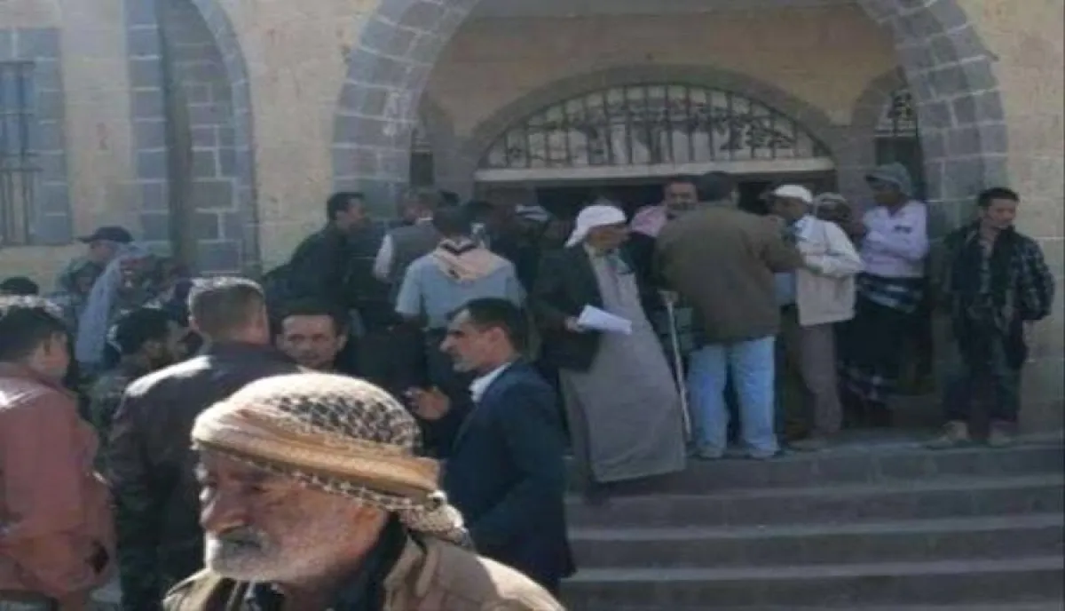 اسرار | بالتفاصيل- اقتحام صادم للنيابة في حجرية تعز.. اعتداء دموي واختطاف مواطن يكشف تغول النفوذ على القضاء