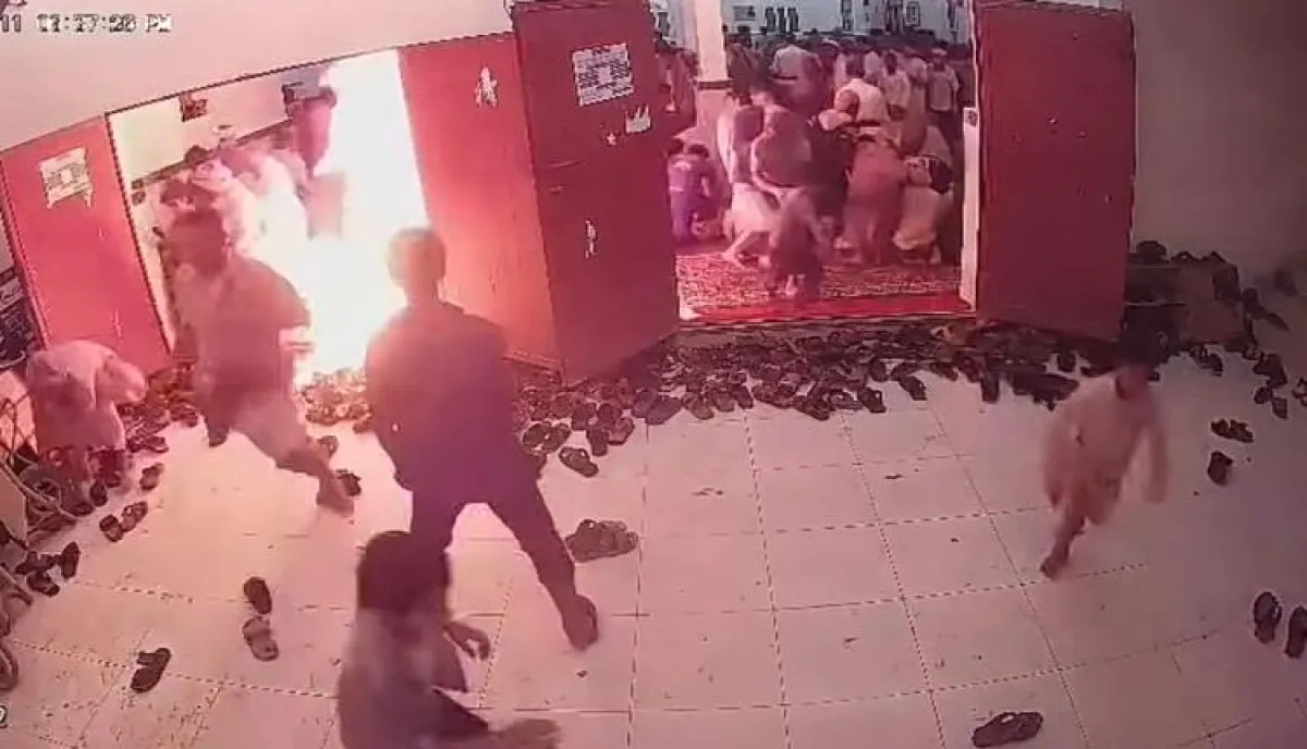 اسرار | بالتفاصيل- صرخة تفحمّت في "محراب الصلاة".. حادثة مأرب: هل هو "انفجار نفسي" أم احتجاج بالنار على واقع مرير؟