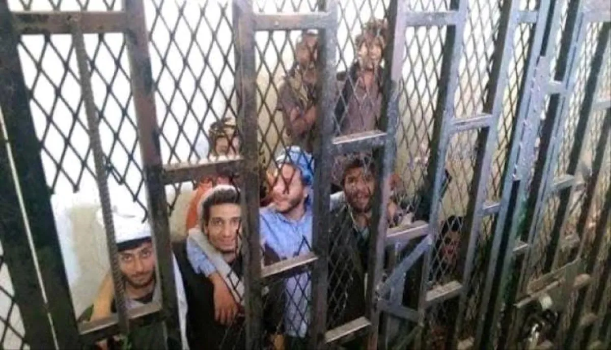اسرار | بالاسماء والتفاصيل- وفاة 3 سجناء في أحد سجون الحوثي بمحافظة إب.. أسباب صادمة