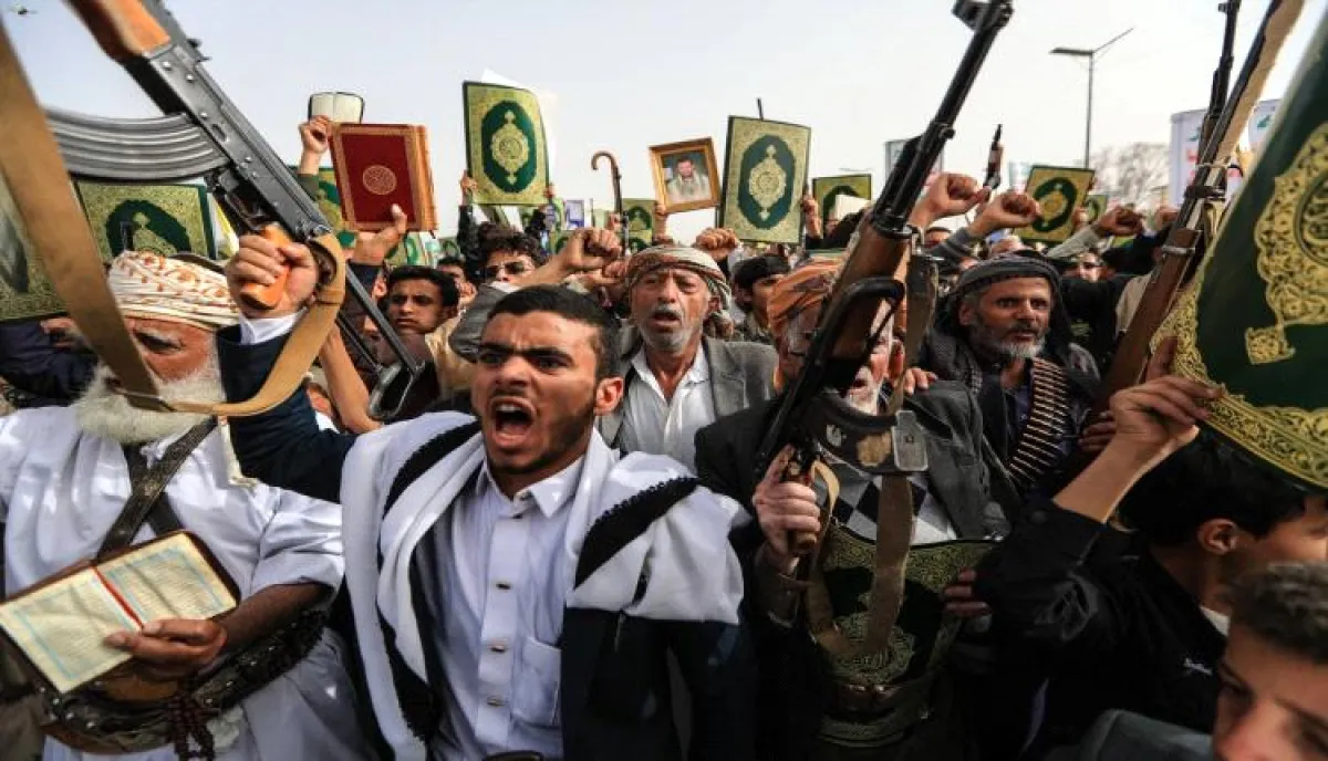 اسرار | بالتفاصيل- غطاء سياسي للملاحقات الحوثية.. خطبة زعيم المليشيات الأخيرة تُمهّد لتصفية ما تبقى من منظمات إغاثية