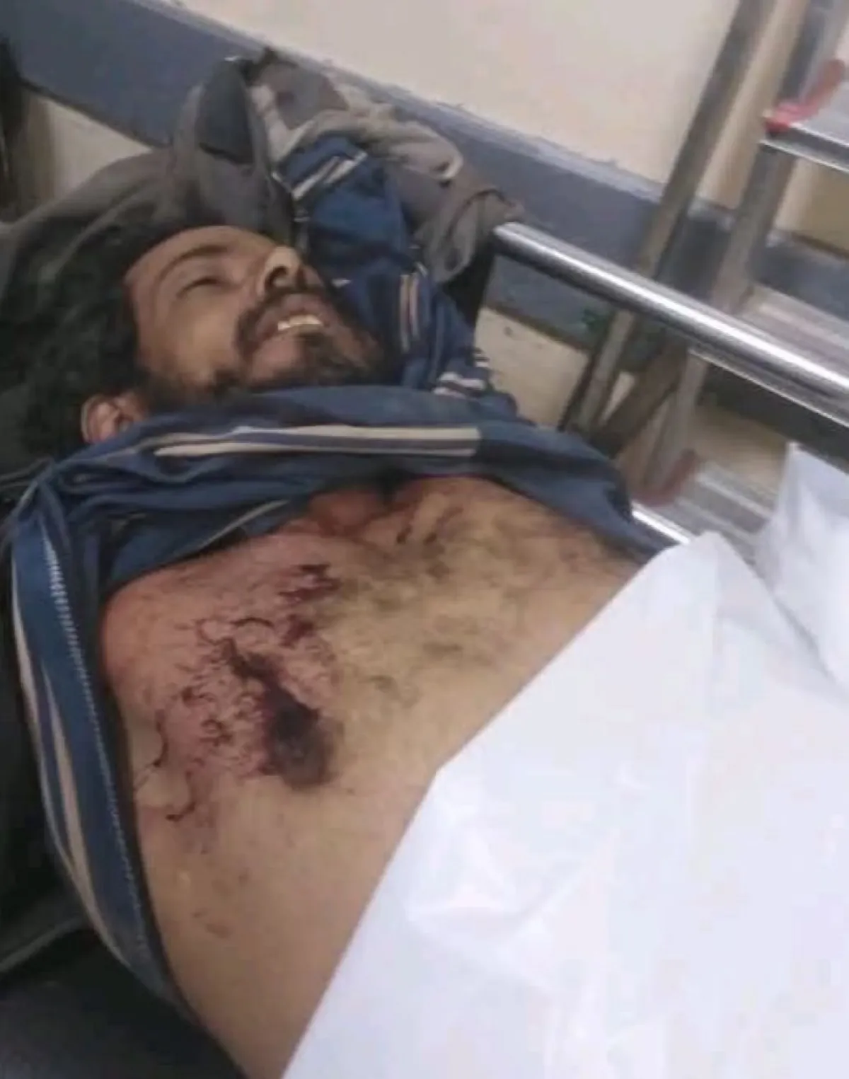 اسرار  | بالاسماء والتفاصيل.. قيادي حوثي يصفي عامل من تعز داخل ورشة بصعدة بعد مطالبته بأجرة إصلاح سيارته