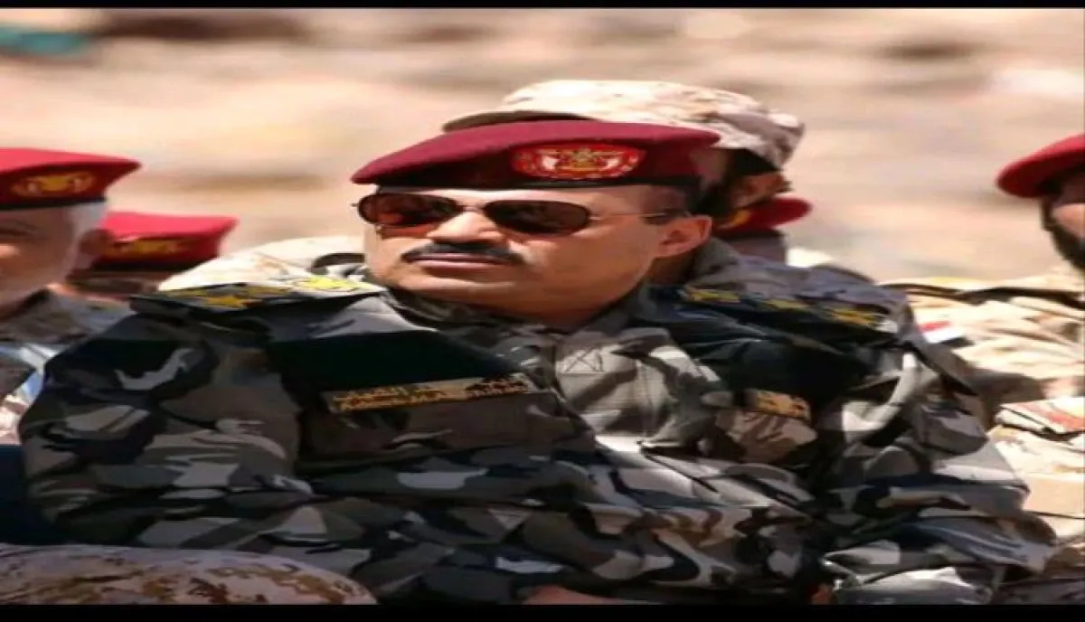 اسرار | بالاسماء والتفاصيل- قائد عسكري ثقيل بالشرعية ينجو بأعجوبة من الاغتيال بصاروخ حوثي استهدف سيارته