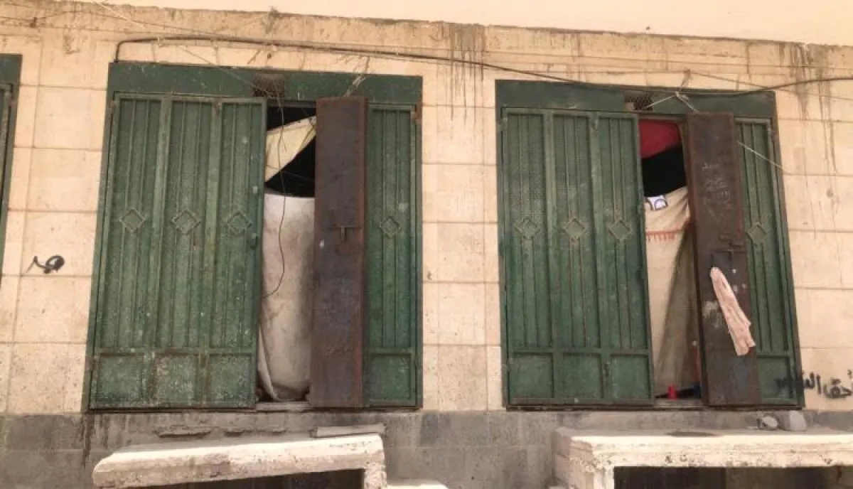 اسرار | بالتفاصيل- مآسي خلف الأبواب المغلقة : شبح التشرد يطارد سكان صنعاء.. أزمة الإيجارات تخنق آلاف الأسر
