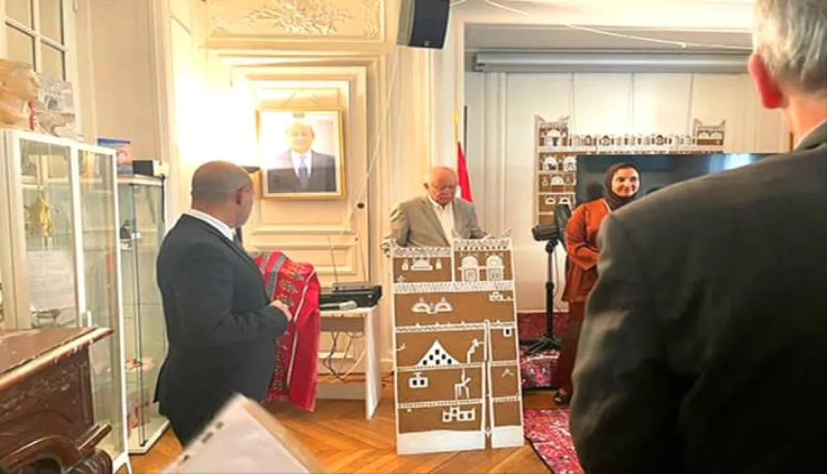 اسرار | من قمم الجبال إلى قاطني الشانزلزيه.. باريس تحتفي بالتاريخ العريق للقهوة اليمنية ورحلة (المخا) العالمية