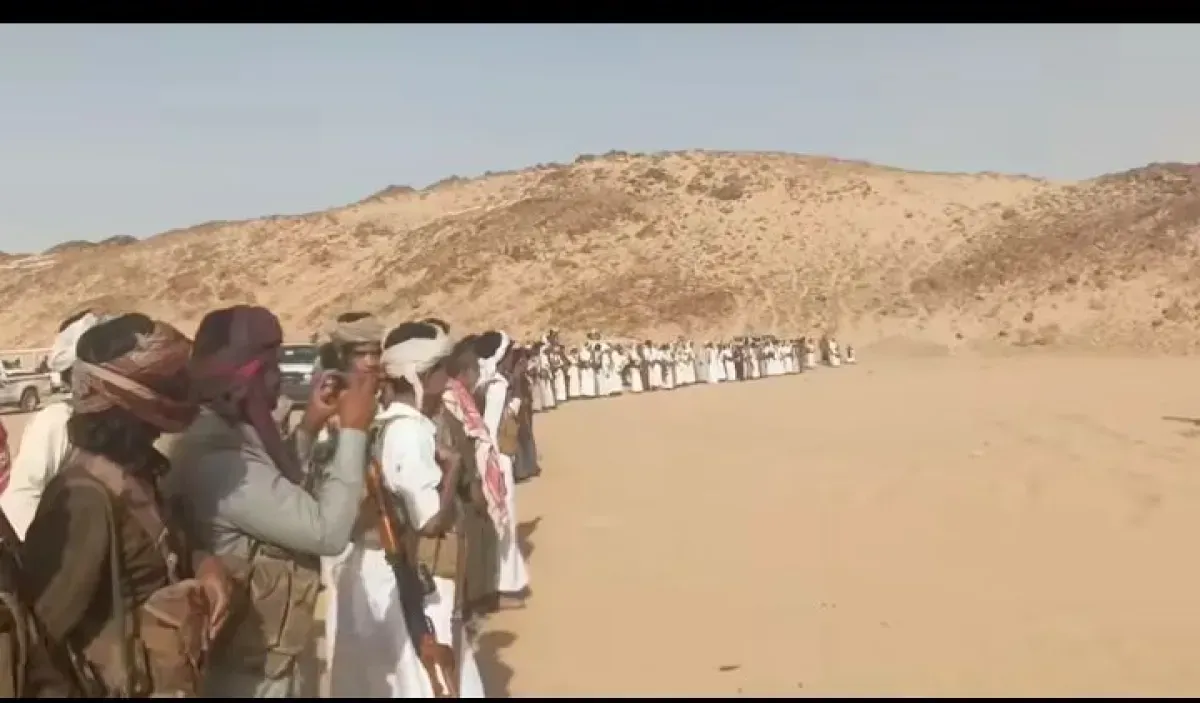 اسرار | بالتفاصيل- تواصل التوافد القبلي الأكبر من نوعه إلى (الريان) استجابة لنكف (الحزمي) ضد الحوثيين في الجوف