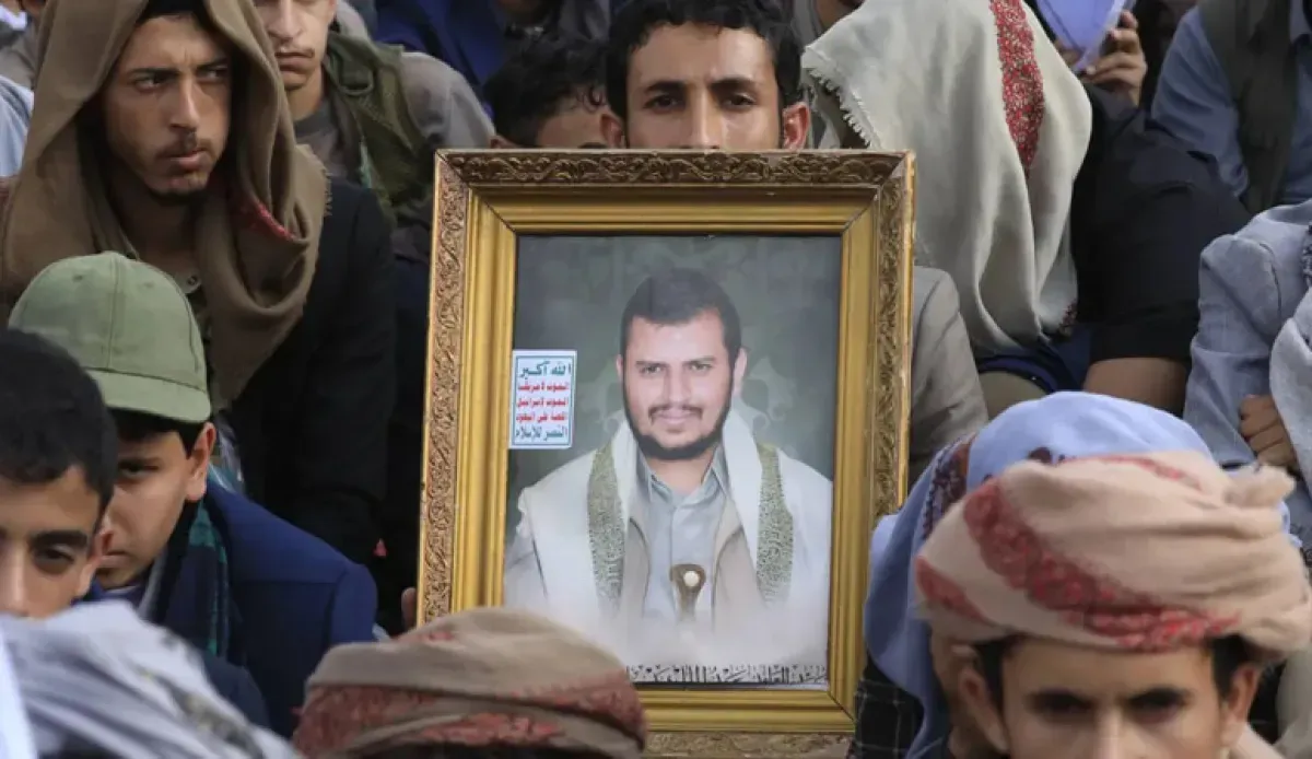 اسرار | بالاسماء والتفاصيل- اقتصاد موازٍ واستحواذ على الأصول.. الحوثيون يوسعون دائرة الجبايات لتشمل ريف اليمن ومنشآت الدولة