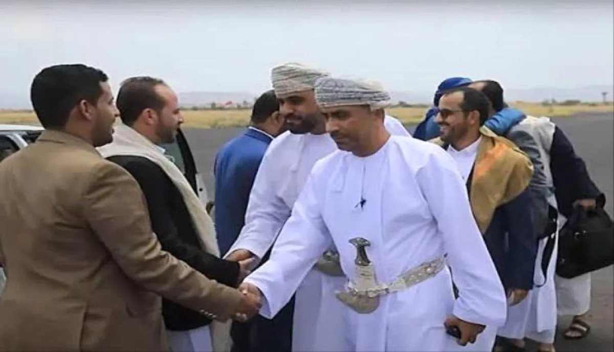 اسرار سياسية | في منعطف دبلوماسي غير مسبوق.. البرلمان اليمني يفتح النار على (مسقط) ويتهمها رسمياً بتسهيل تهريب السلاح الإيراني للحوثيين