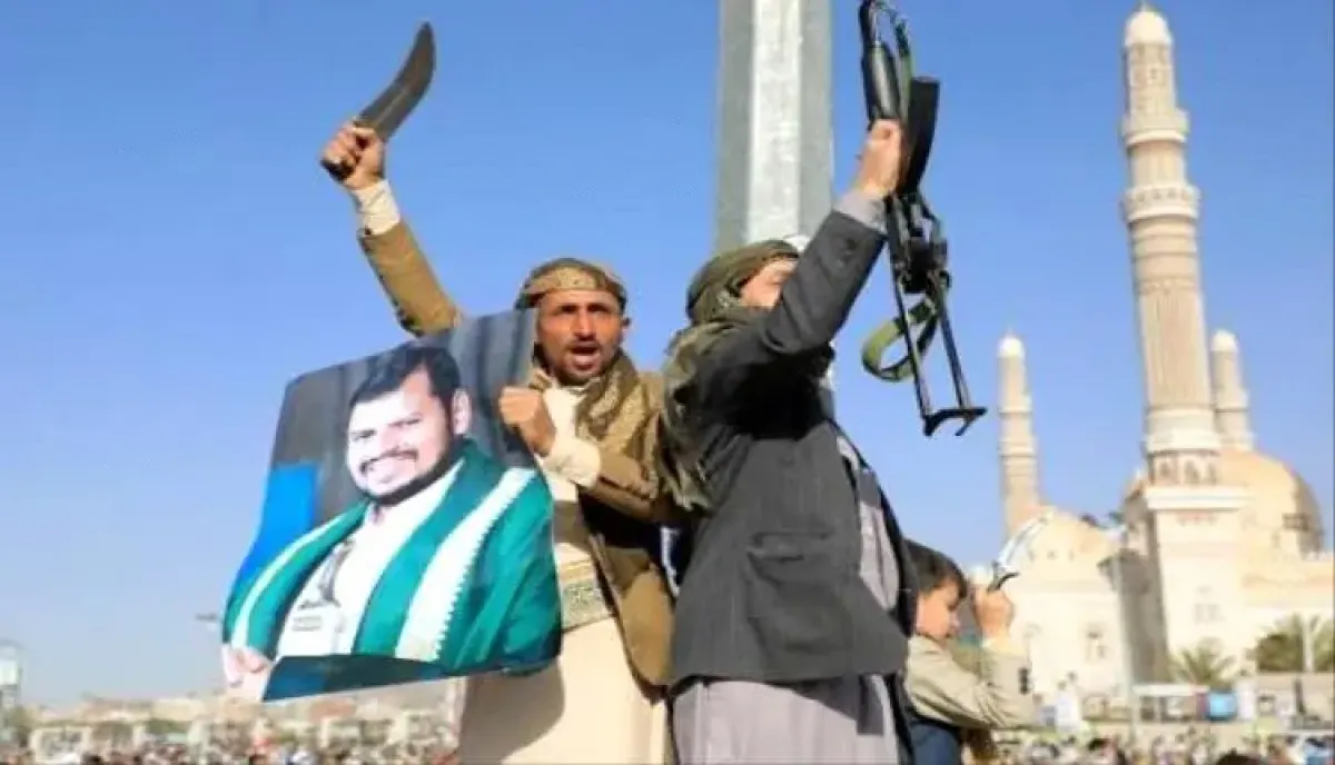 اسرار | أرقام صادمة : اختناق مالي يعصف بالـحـوثـيـيـن.. وصنعاء تلجأ لـ (هروب عسكري) لتغطية الانهيار | شبح المجاعة يطرق الأبواب