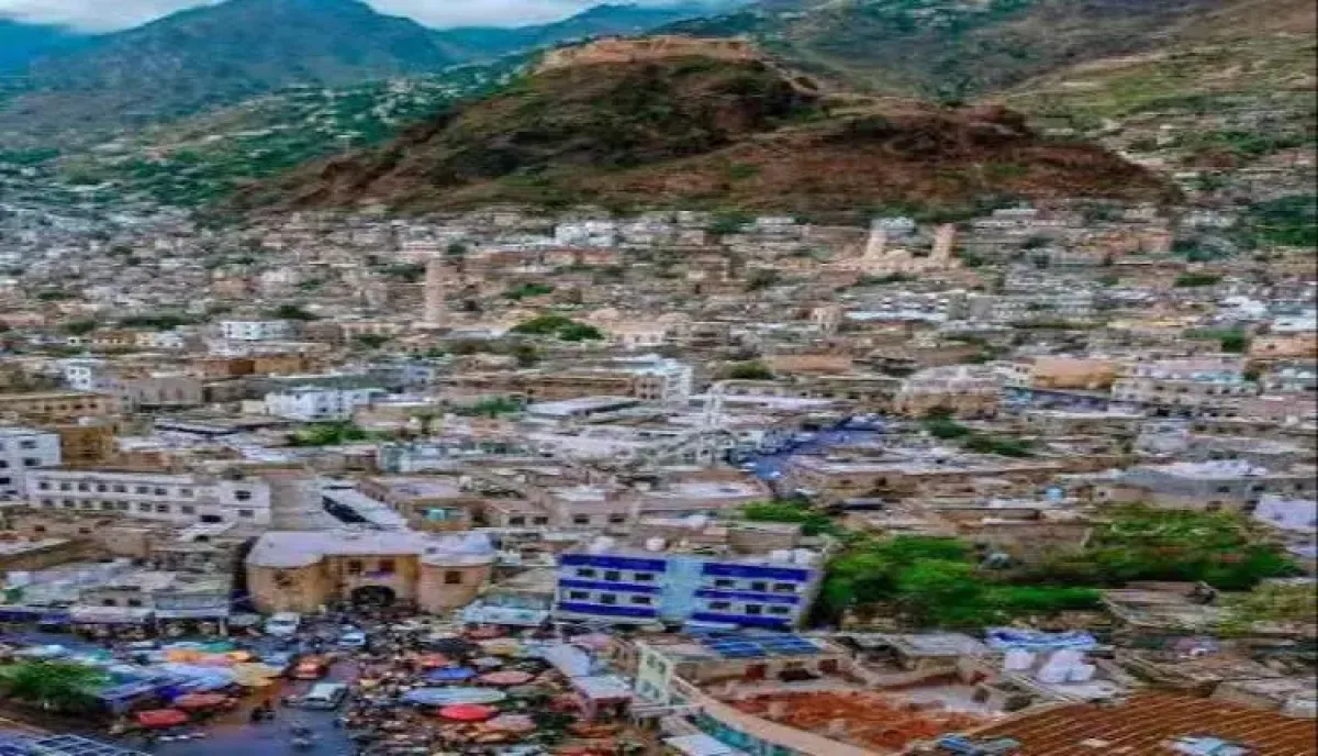 اسرار | غضب عارم في تعز بسبب (المحسوبية) في توزيع معونات (قطر الخيرية).. ومطالبات بآلية علنية