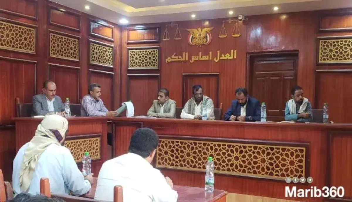 اسرار | بالوثائق الصادمة - أزمة عاصفة تعصف بقضاء مأرب والجوف: رئيس النيابة يستولي على إيرادات المحاكم ويحتجز أمين الصندوق لمنع التوريد للبنك المركزي