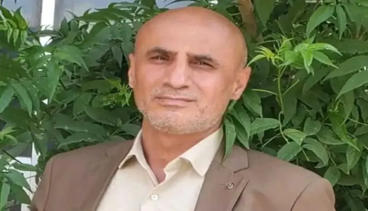 اسرار | بالاسماء والتفاصيل- تدهور خطير في صحة تربوي مختطف بسجون الحوثي في إب.. وأسرته توثق صرخة استغاثة مؤلمة