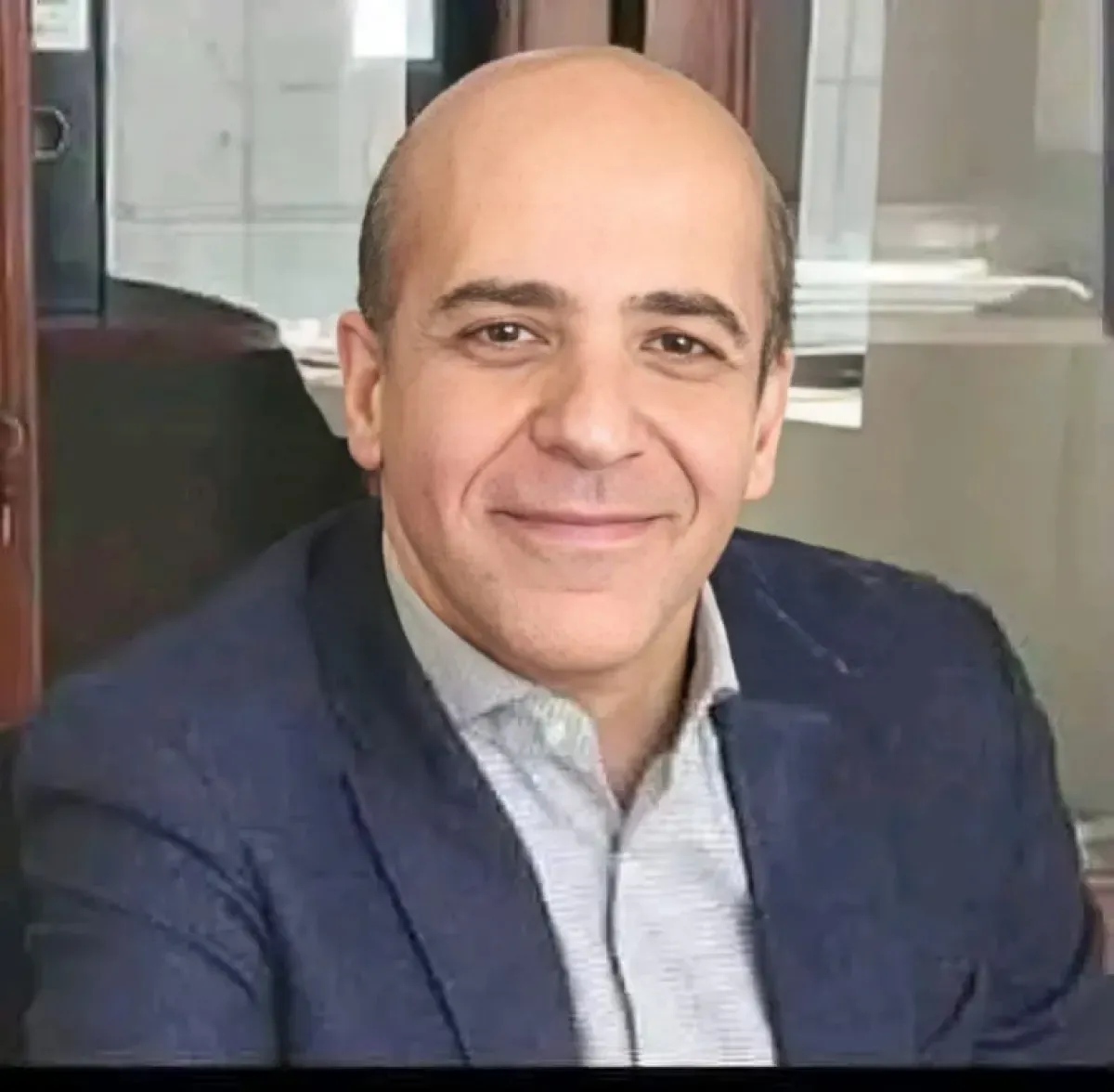 اسرار | بالتفاصيل- زوجة الطبيب المضواحي تصدم الشارع اليمني: تعرض للتعذيب في سجون الحوثيين وانتزعت اعترافاته بالإكراه