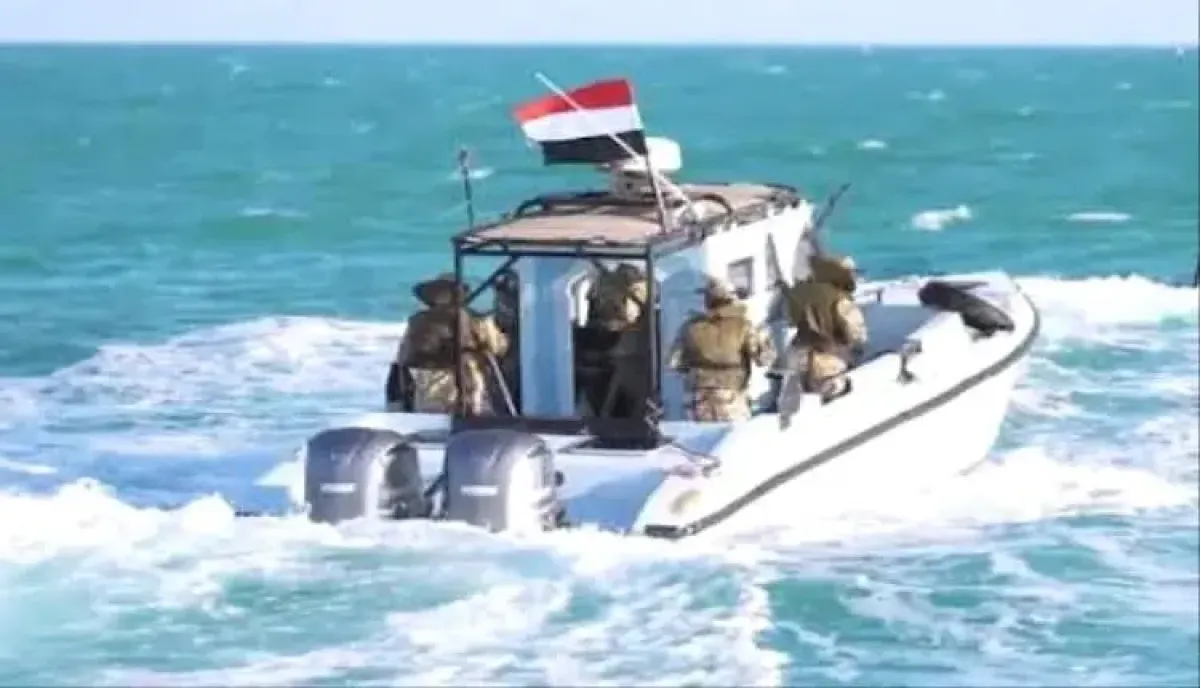 اسرار | صفعة امنية - بعد ضبط شحنة طائرات مسيّرة إيرانية.. بحرية المقاومة الوطنية تحبط هجوماً حوثياً بـ 5 زوارق بالبحر الأحمر