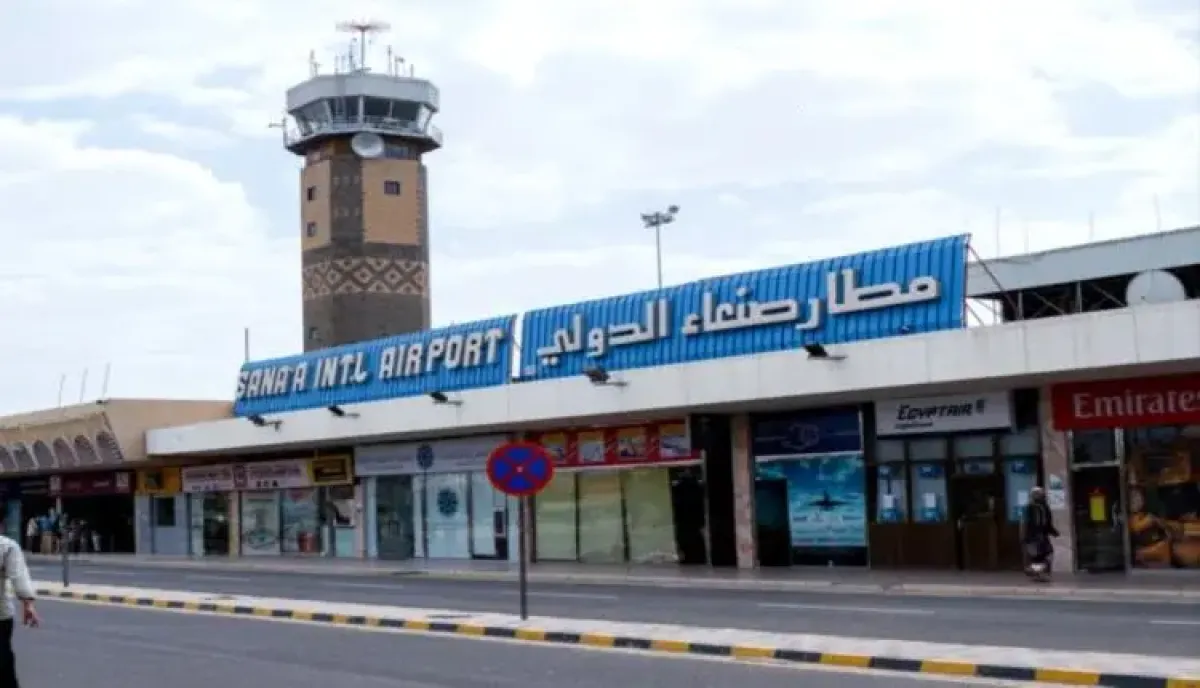اسرار | بالفيديو والتفاصيل- طائرة شحن مشبوهة تهبط في صنعاء.. حمولة غامضة وتساؤلات حول غطاء إغاثي لتهريب الدعم للحوثيين