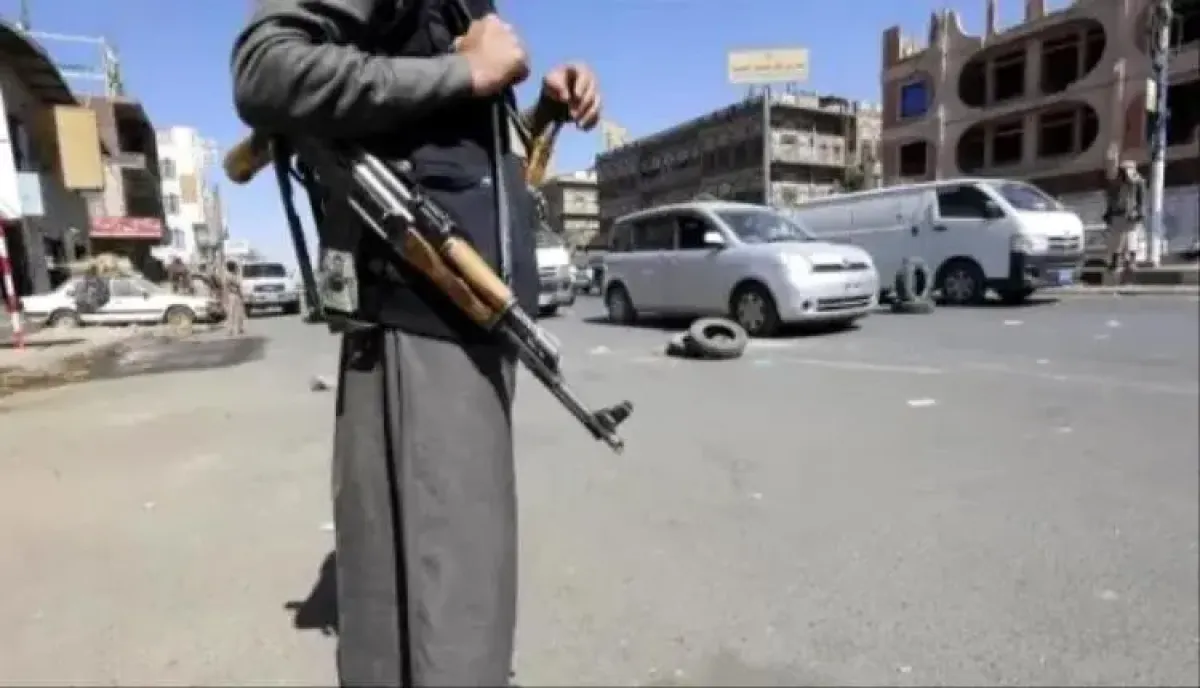اسرار | حملة قمع حوثية متصاعدة بسبب الاحتفال بثورة 26 :اختطاف عشرات المواطنين في ذمار وتطويق قرية بـ (الحداء).. واحتجاز 3 أطفال بالضالع على خلفية شعلة (سبتمبر)
