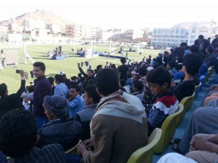 الحوثي كاد يفسد حفل ماريا بسبب الزعيم والجماهير تهتف بالروح بالدم نفديك يايمن