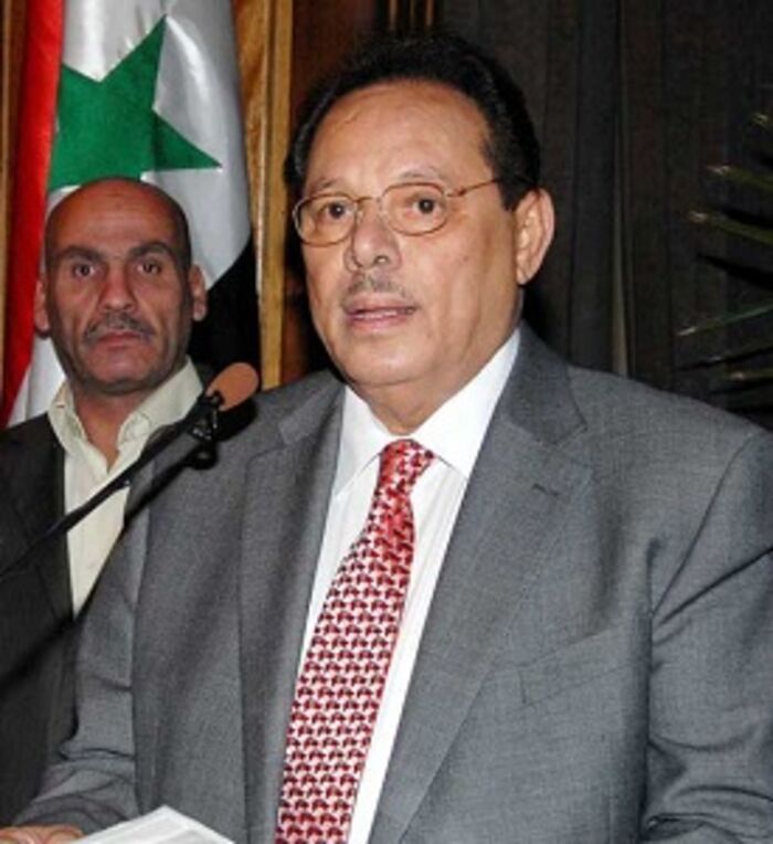 اسرار| الرئيس الأسبق علي ناصر محمد: اليمن قد لا ينجو من مشاريع التقسيم لكنه لن يعود إلى ما قبل الوحدة