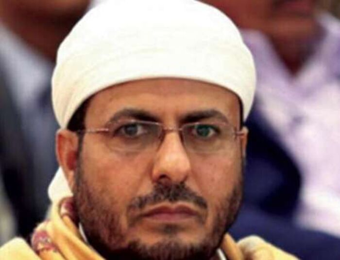 اسرار| لــ الشرق الأوسط .. وزير الأوقاف: الحوثيون ألبسوا «الزيدية» لباساً إيرانياً ويحتجزون 150 عالما