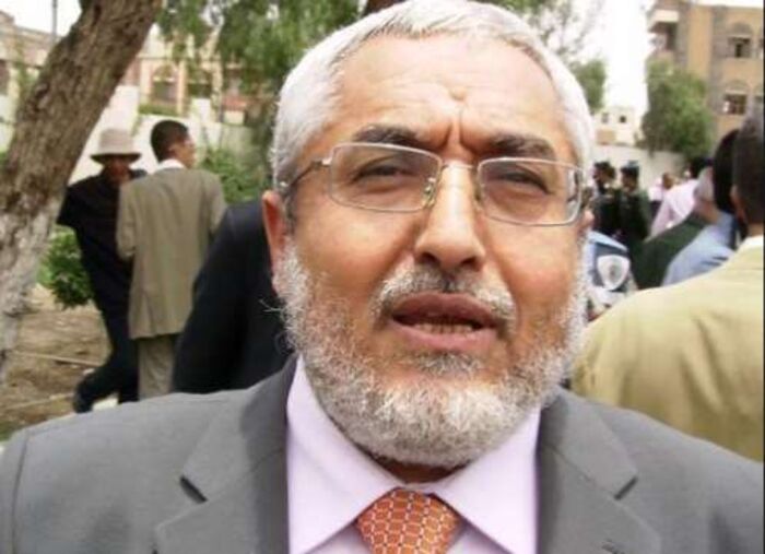 اسرار| هددت بكشف المستور.. في رسالة (استغراب) لليدومي.. قيادات من اصلاح تعز تسأله : لماذا لم تدرجوا قحطان بصفقات الأسرى مع الحوثي؟