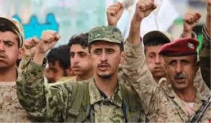 اسرار| بعد قتلهم صالح وتوسيع شريحة العداء.. الحوثيون يستجدون العسكريين للانضمام اليهم