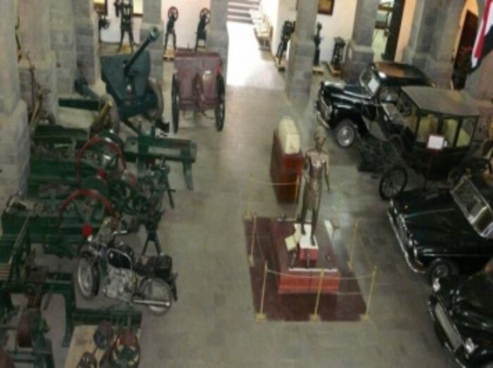 اسرار| مليشيات الحوثي تقدم على خطوة غير متوقعة بشأن الرئيس الراحل "صالح".. وحزب المؤتمر يصفها بـ"الانحطاط الاخلاقي"