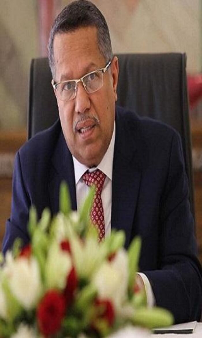 اسرار | قال إن هناك أخباراً سارة تسمعونها قريباً.. بن دغر: العقوبات سترفع لامحالة وأحمد علي منا ونحن منه