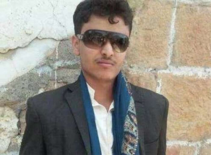 اسرار| الحوثيين يقتلون شاب ويصيبون شقيقه بجروح في إب ويختطفون قيادي مؤتمري وشيخ قبلي في ذمار