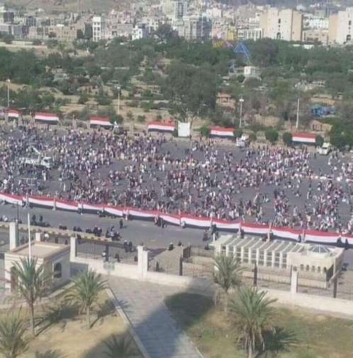 اسرار .. شاهد صور تفضح حقيقة الحشد الحوثي في السبعين