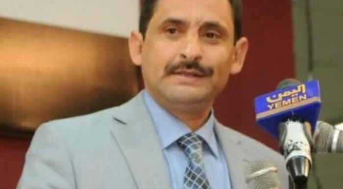 اسرار| في صنعاء.. برلماني يتهم حكومة الحوثيين بإهدار المال العام ومخالفة القانون والدستور اليمني